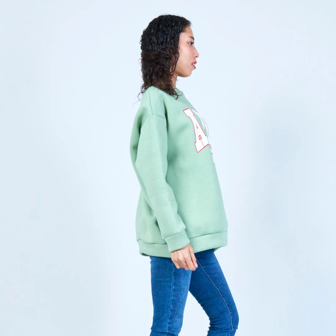 Bold après-ski oversized sweatshirt wholesale